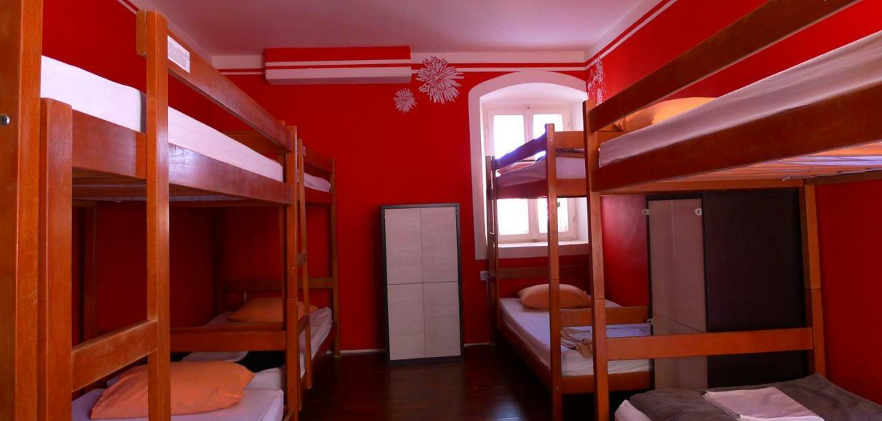 The Mellow Monkey Hostel Zadar Exterior photo